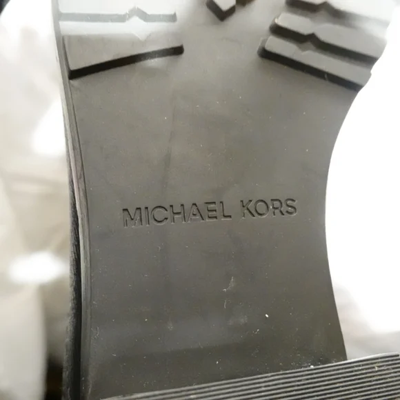 MICHAEL KORS Black Triple Zippered Ankle Moto Boots w/Lugg Soles, size 8½M - Picture 4 of 11